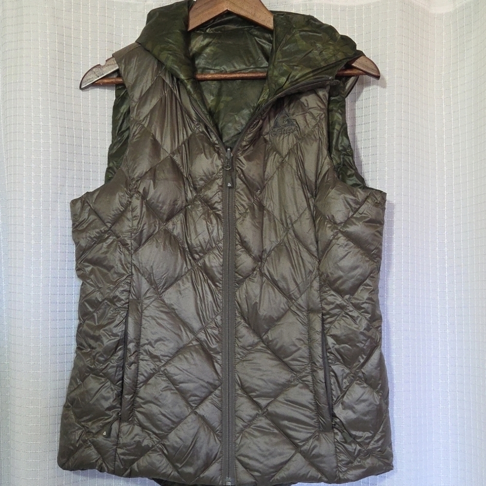 Gerry Vest Womens Med Cyprus/Camo Green Reversible Hooded Down Puffer